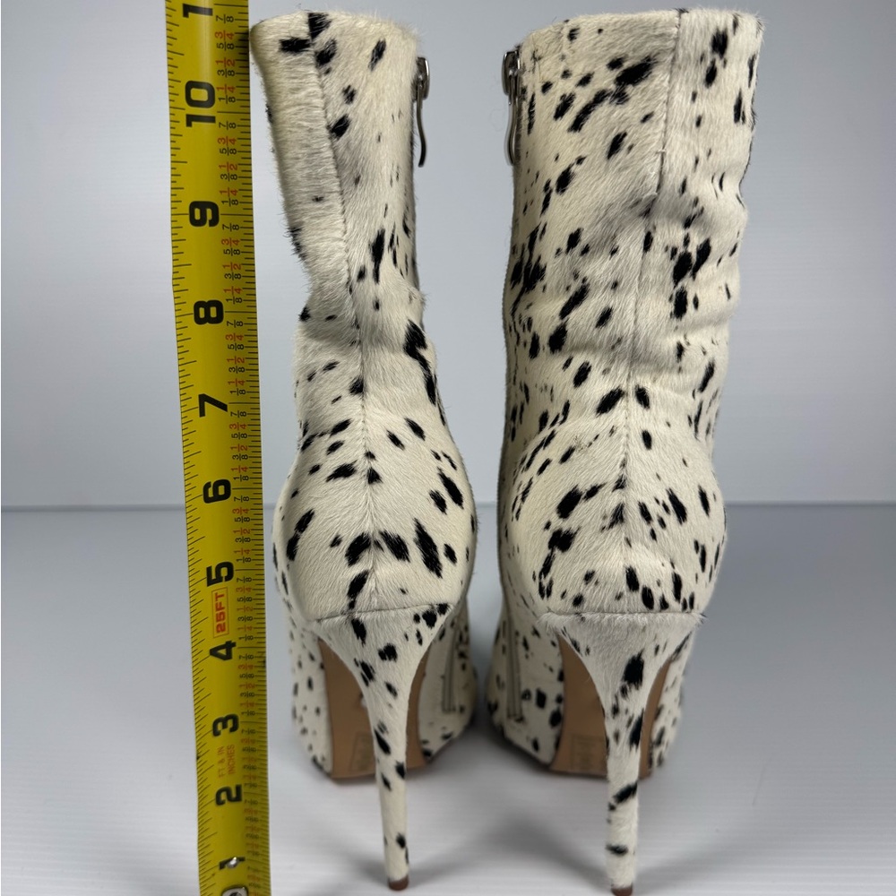 Azalea Wang Tylelor Elegant Dalmatian Calf Hair Stiletto Boot Wht/Blk Size 6 NWT - Picture 4 of 4